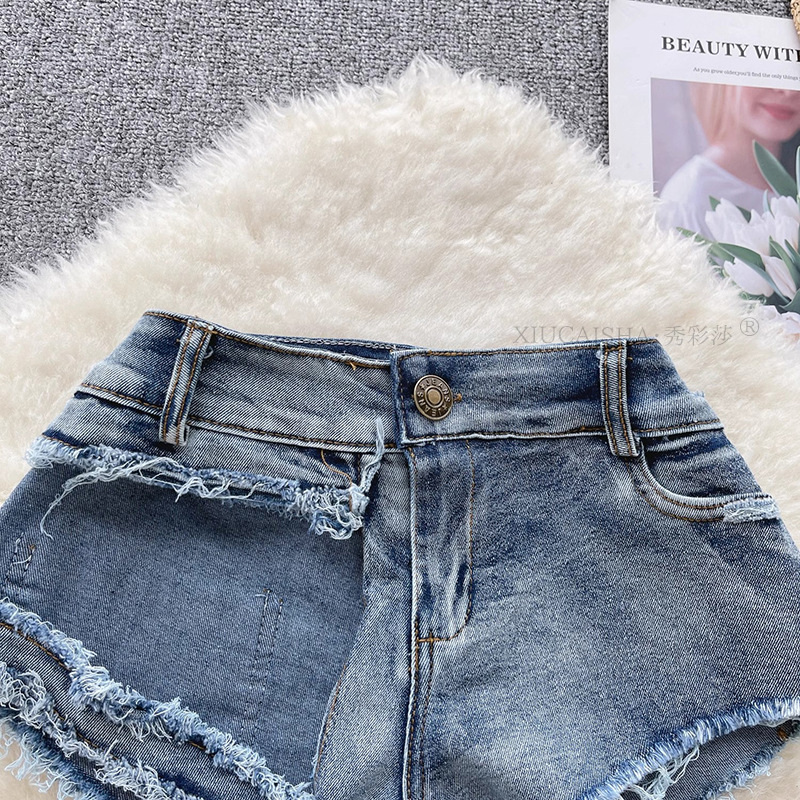 Women’s Sexy Denim-Look Hot Pants Shorts, Blue Polyester, One Size — detail image 11