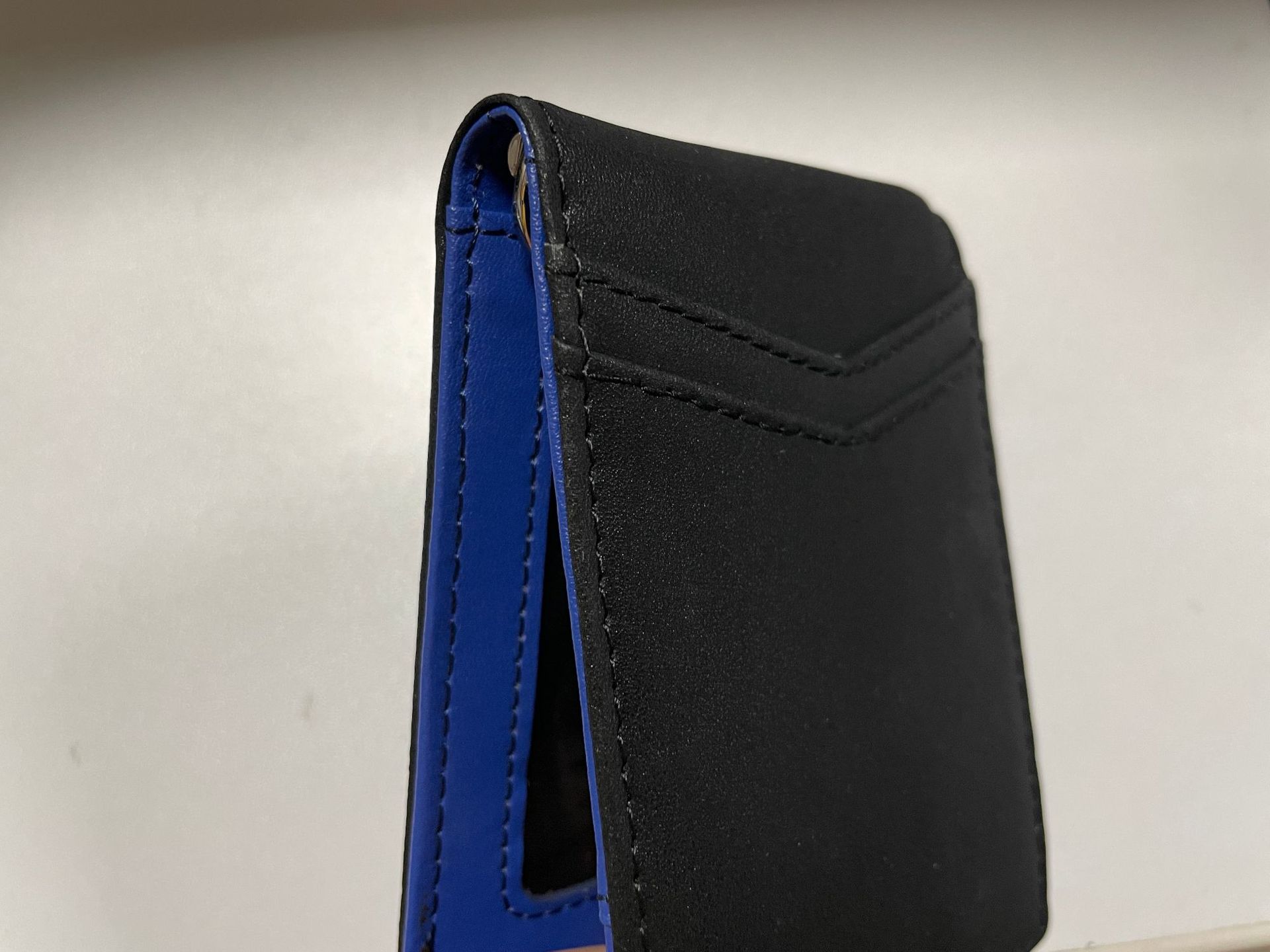 Directo DE FÁBRICA DE Amazon titular de la tarjeta de cuero genuino titular de la tarjeta de oro americano clip RFID anti-robo cepillo