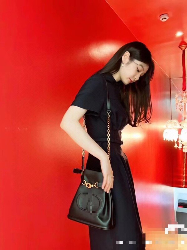 D家轻薄贴合抽绳收纳包中水桶包c'est小号改造配件斜挎|undefined
