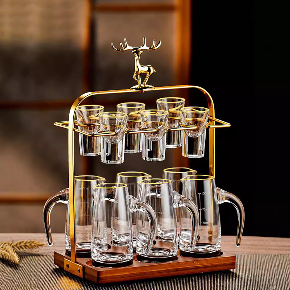 Taza de cristal de licor blanco dispensador de licor porta taza set doméstico de lujo ligero de gama alta pequeña taza de munición de licor un sorbo de taza de vino