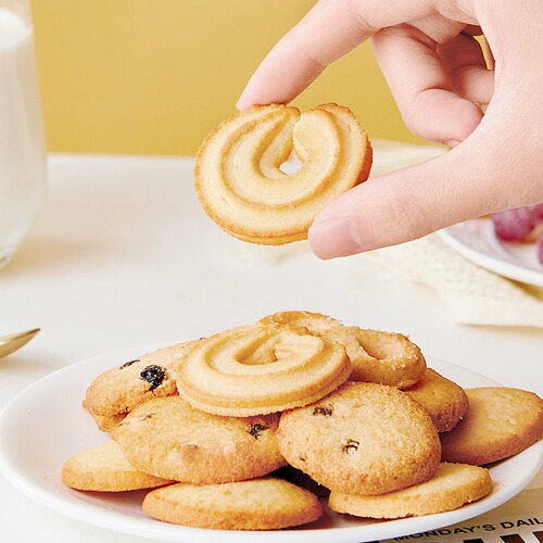 Crown Danish Cookies Danisa Box 72g Wedding Favors Sweet Bakery Snacks Wedding Cakes Wholesale