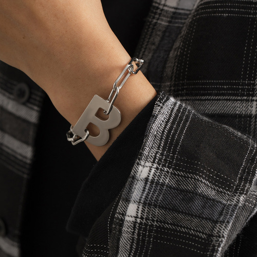 Titanium steel letter bracelet for men in Europe and America, punk versatile fashionable geometric hollow large letter B jewelry