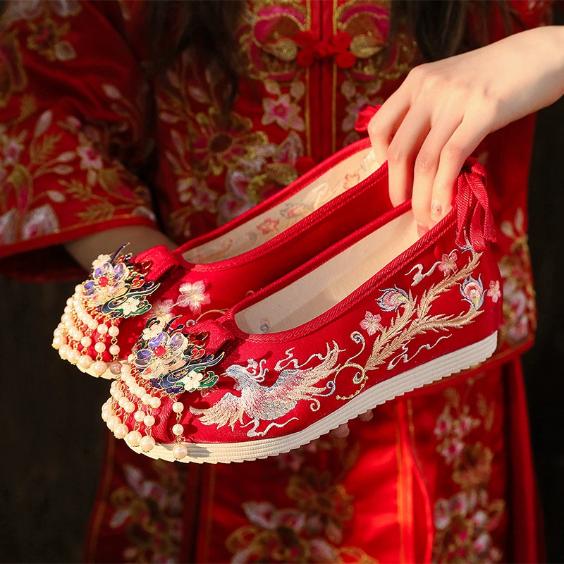 [Long Yanzun] Весенние и осенние новые шкатулки Hanfu обувь древняя вышитая обувь невесты Xiuhe свадебная обувь в китайском стиле