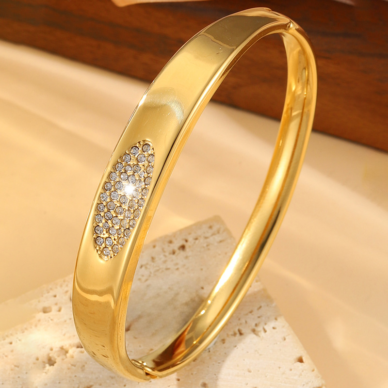 Brazalete de acero inoxidable de alta versión, diseño simple y delicado, diamante elíptico, acero de titanio, joyería, brazalete, joyería