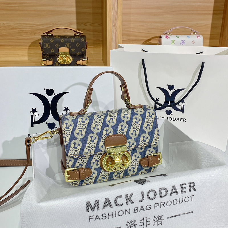 Factory direct supply of women's bags wholesale: denim embroidered handbags, saddle bags, new commuter crossbody small square bags, drop shipping Factory direct supply of women's bags wholesale: denim embroidered handbags, saddle bags, new commuter crossbody small square bags, drop shipping