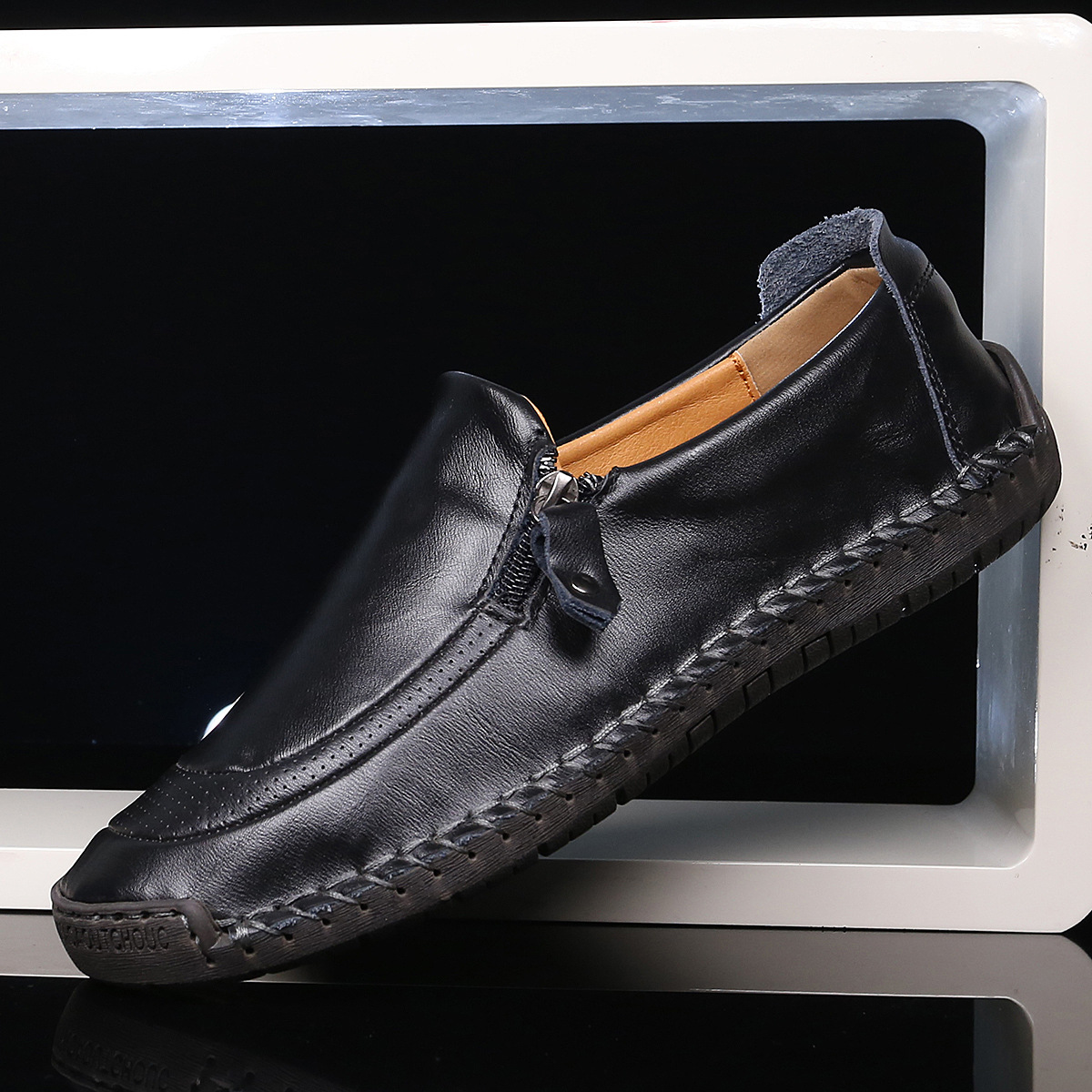 Zapatos de cuero casuales de invierno transfronterizos zapatos perezosos con cremallera lateral para hombres zapatos de negocios para hombres británicos zapatos de guisantes ligeros zapatos para hombres