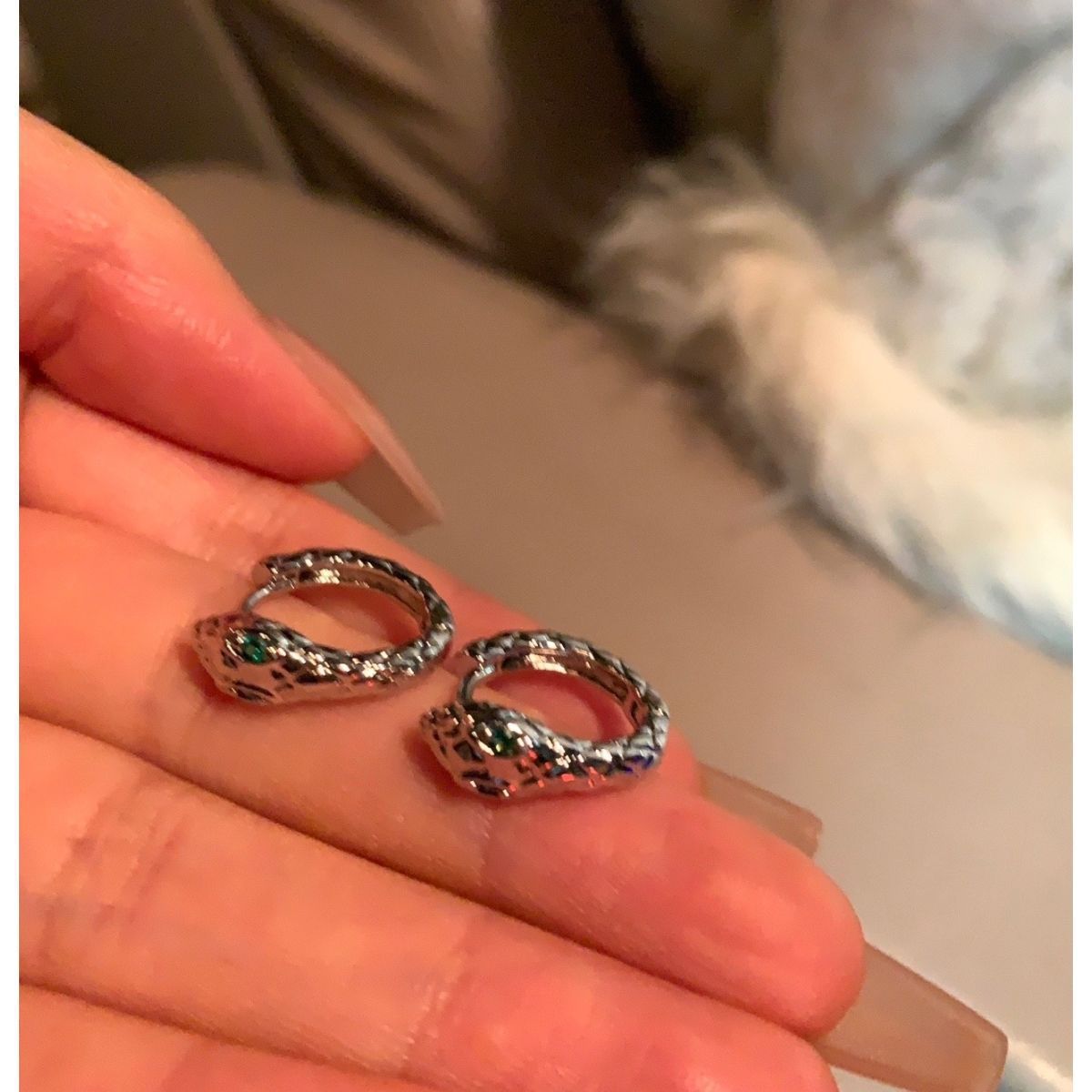 성격 슈퍼 spicy_snake-shaped 귀 버클 귀 바늘 여성의 2023 새로운 외국 스타일 귀걸이 틈새 디자인 귀걸이 여성 하이