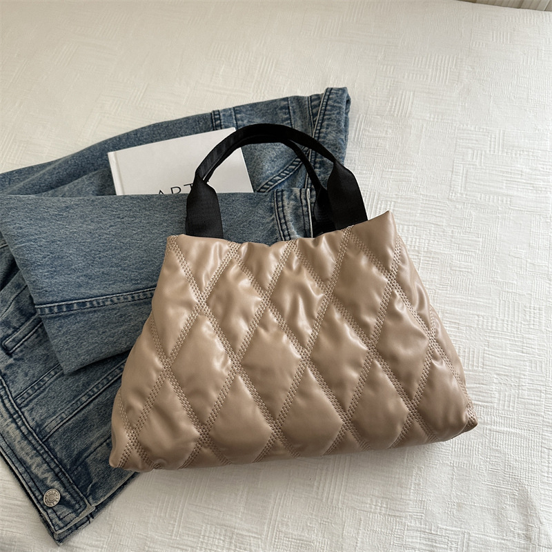 Bolsos populares de este año para mujeres 2024 nuevos bolsos de Lingge de diseño de nicho de moda