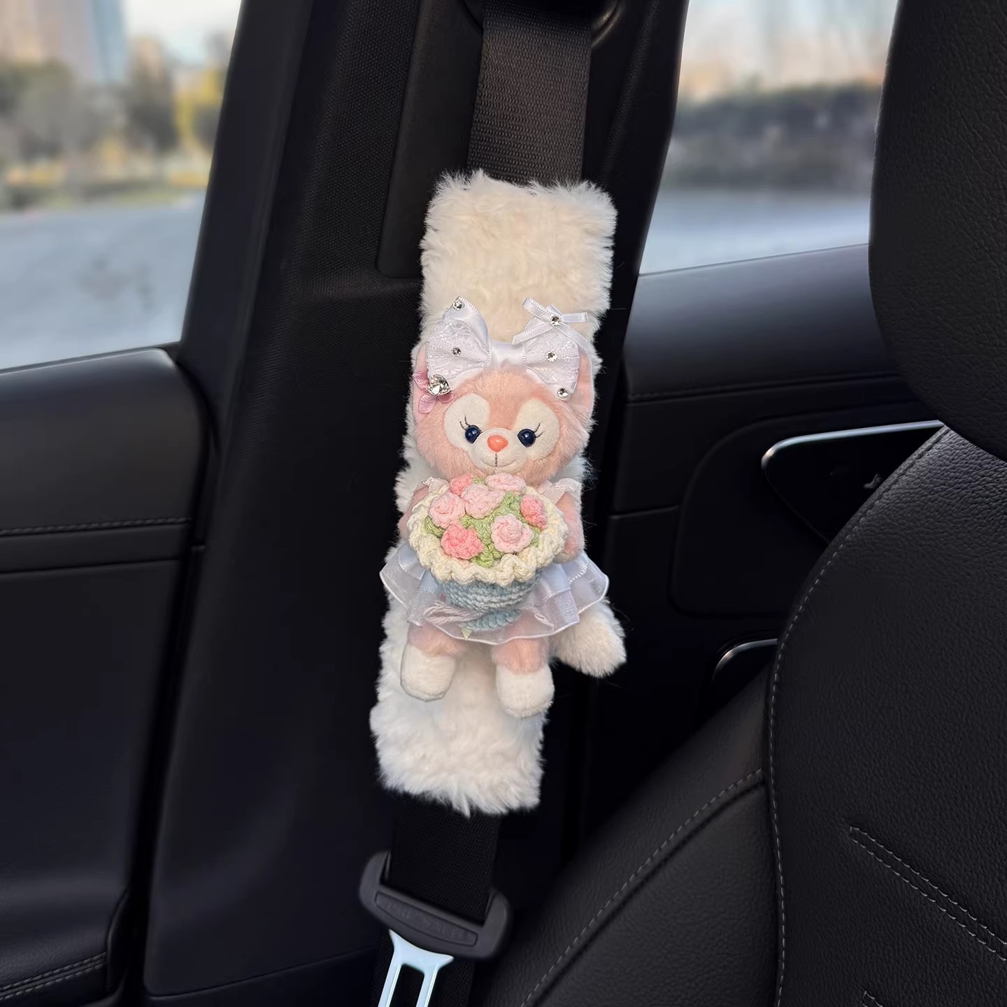 Cute Car Seatbelt Shoulder Pads for Women, Anti-Wear Clothing for a Couple, Featuring Linabell and Stellalou