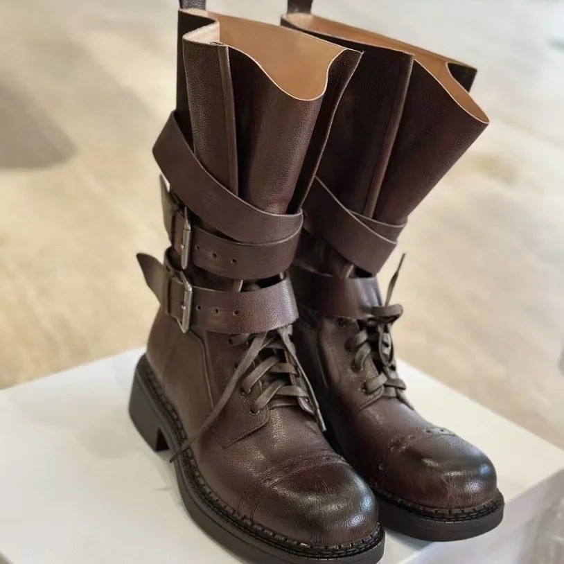 [in stock] 2025 New Winter Thick Heel British Martin Boots Women's Retro plus size 4143 Locomotive Boots Thick Bottom Short Boots