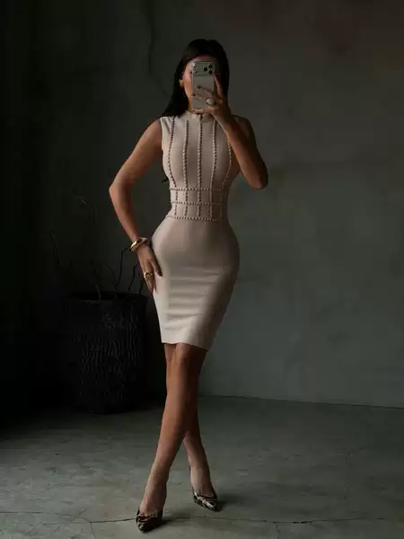 European and American foreign trade women's clothing manufacturers direct sales, heavy-duty handmade beaded waist-cinching, tight-fitting, mid-length dress, bandage gown