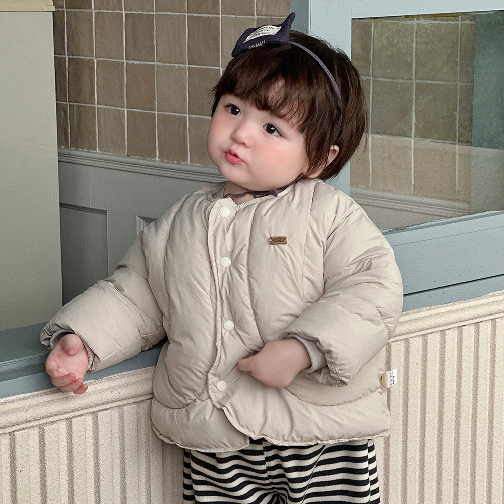 Ropa para niños coreanos, estilo occidental, ropa de algodón de otoño e invierno para niños blancos, gruesa y cálida, ropa de algodón para bebés de 1 a 3 años, ropa de salida 2