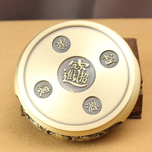 Brass base brass landscape base Chinese retro ornaments home plum blossom base small copper crafts