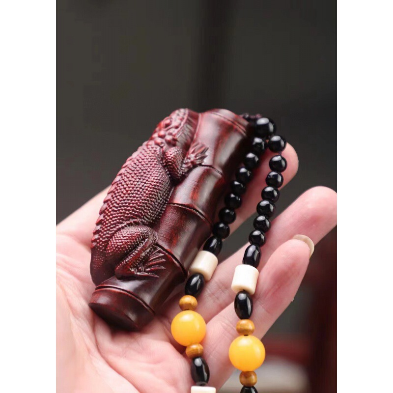 小葉の紫檀の木の彫刻の取っ手の件は金を招きます。|undefined