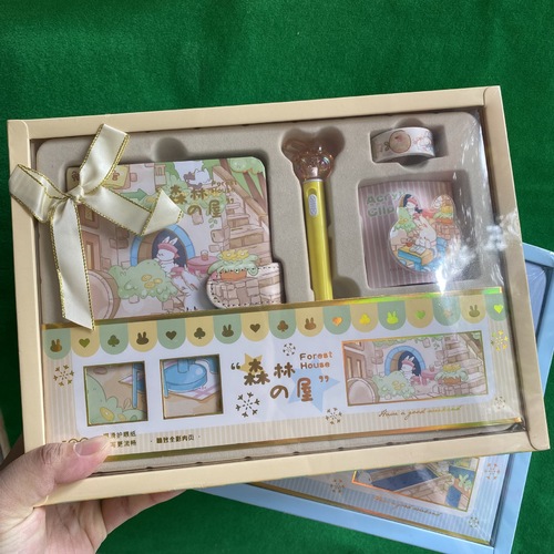 Leather-covered hand ledger for primary and secondary school students A5 diary set stationery gift box Recommended birthday and graduation gift notepad