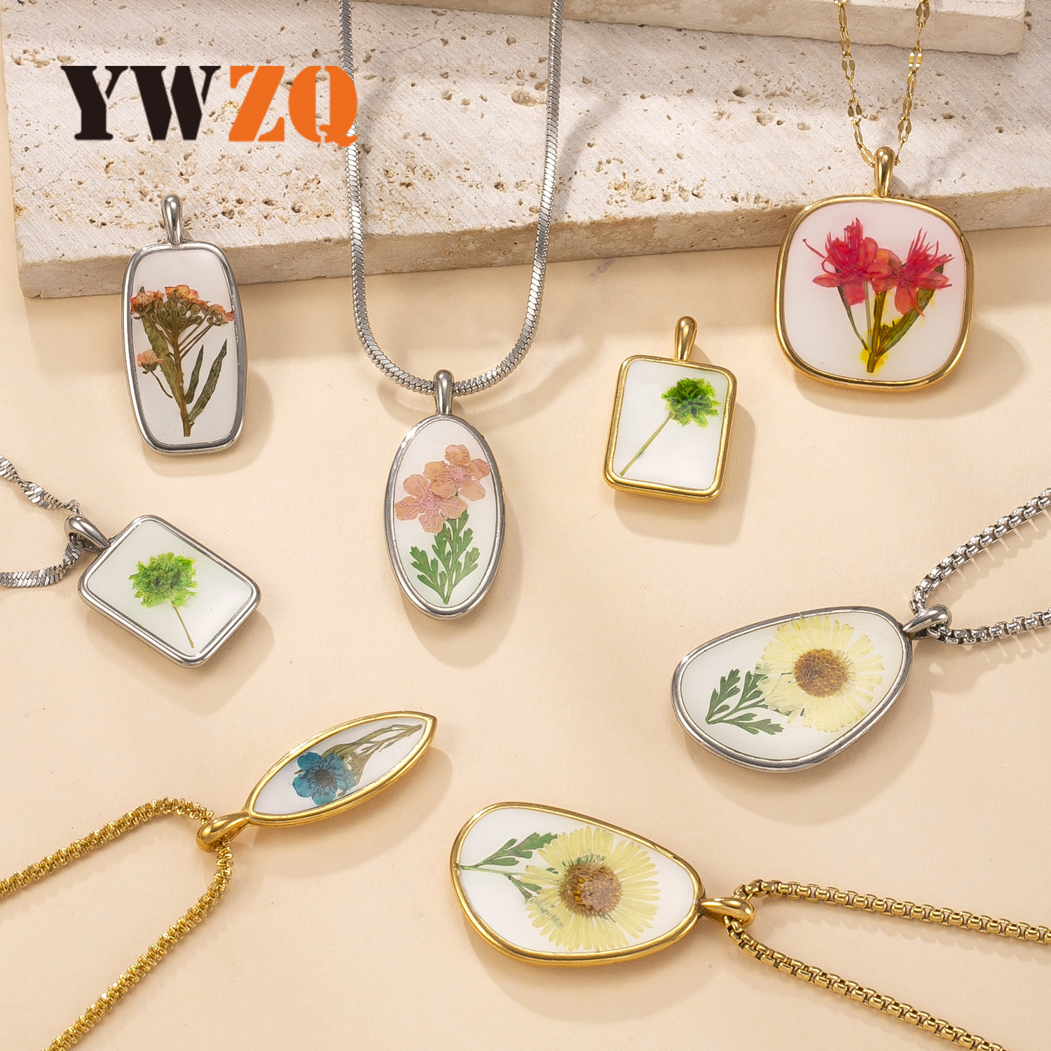 Colgante único Joyas transfronterizas de acero inoxidable Accesorios de collar de flor eterna fresca pequeña Colgante de epoxi de flor seca geométrica fundida