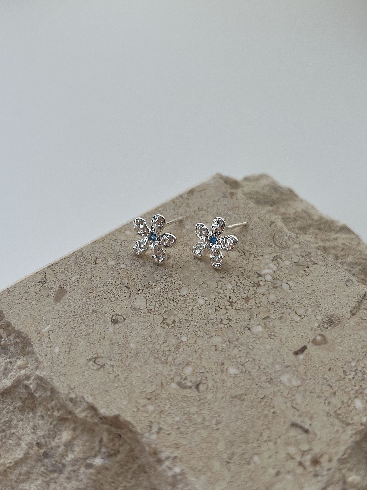 1 Pair 925 Sterling Silver Flower Ear Studs display picture 5