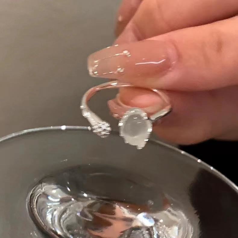 Flor Bud Moonstone pulsera abierta ins estilo frío personalidad alto sentido nicho diseño francés pulsera abierta para las mujeres