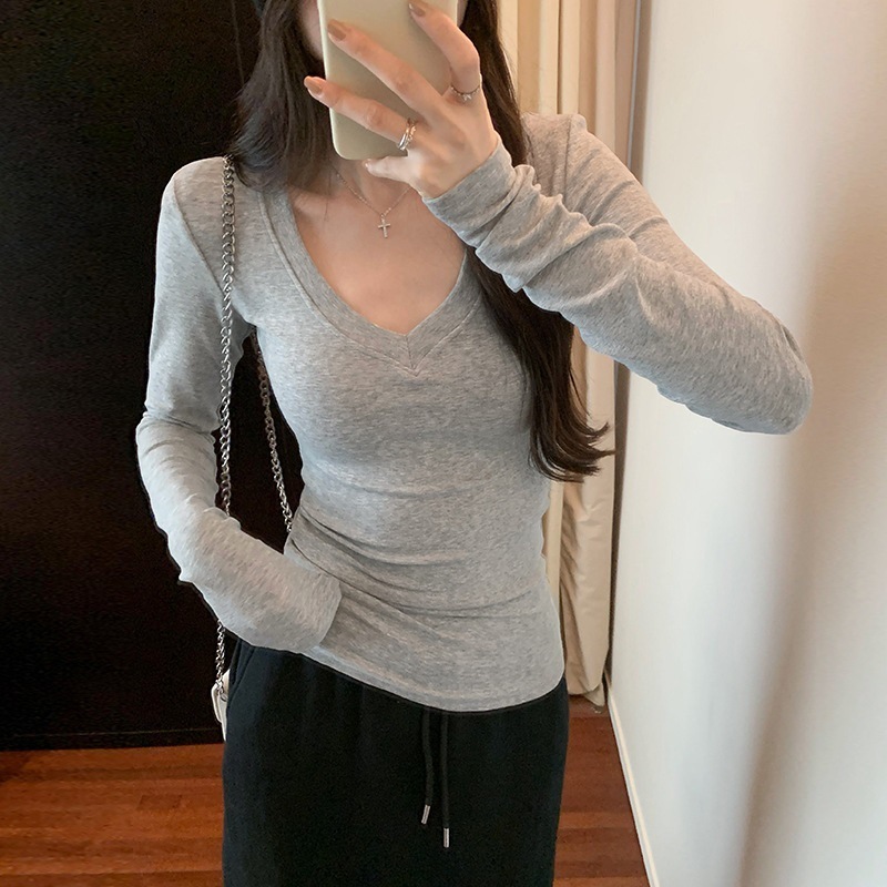 女性用右肩スリムVネック無地ボトムTシャツ、2025年初秋の新しい純粋な欲望の気質長袖トップ|undefined