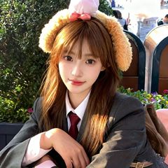 かわいい餅の毛のカチューシャの女性の少女の心は顔を洗って専用に遊ぶことができます。