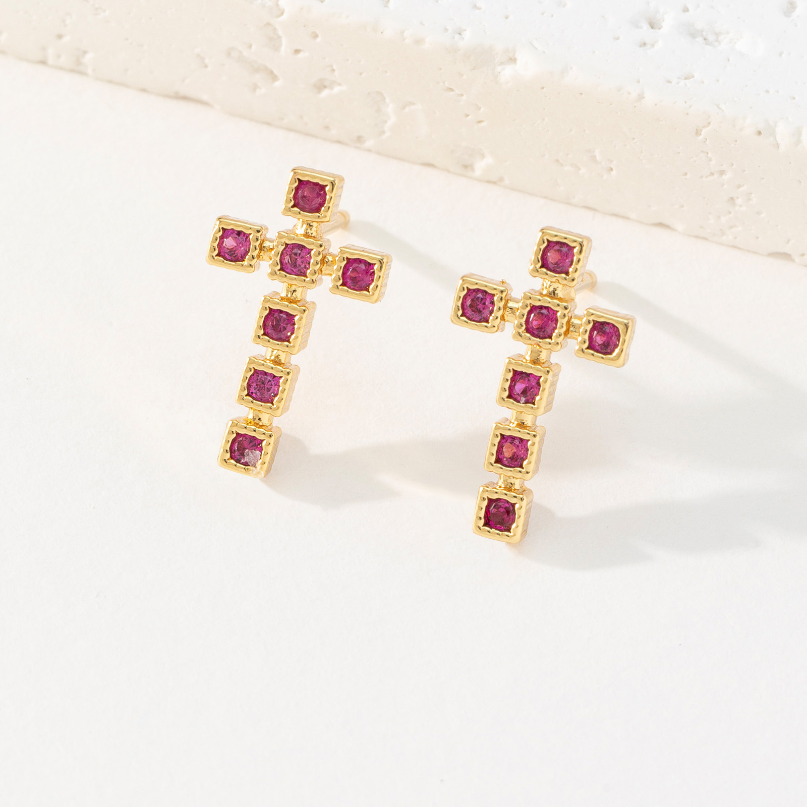 1 Pair Simple Style Cross Copper Inlay Zircon Ear Studs display picture 7