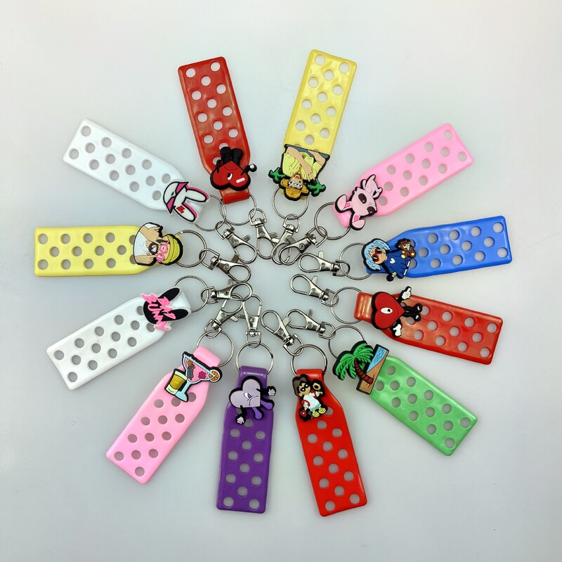 Europe and the United States hot-selling bad bunny PVC soft rubber doll keychain pendant cartoon soft rubber DIY jewelry gifts