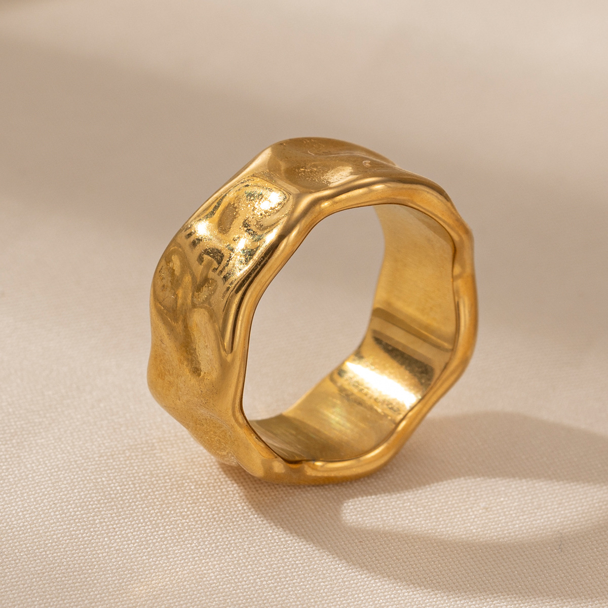 Anillo de acero inoxidable básico de nicho de personalidad europea y americana de alta calidad, anillo cerrado universal, joyas transfronterizas