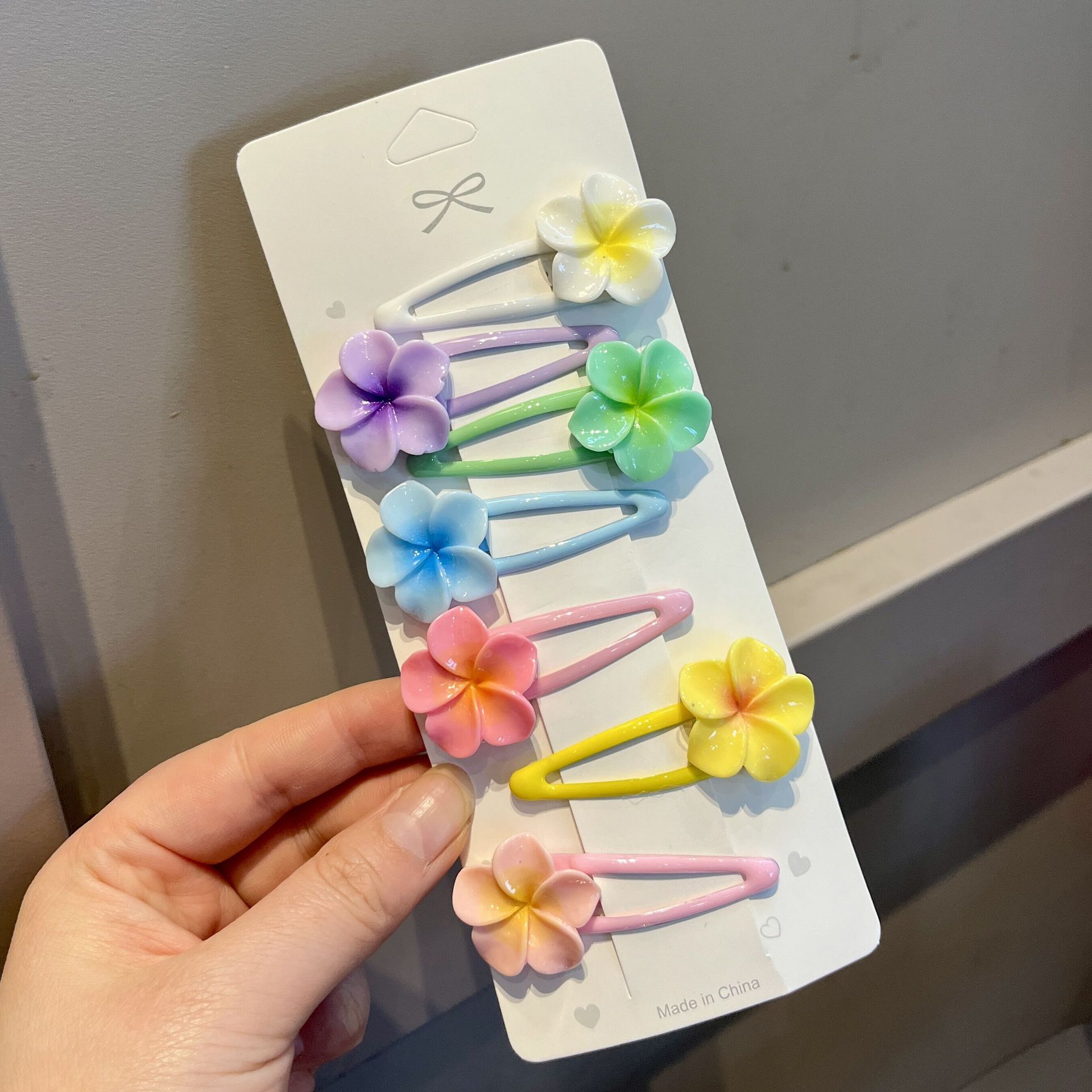 10g Weight Sweet Women's Plumeria Acrylic Hair Clip