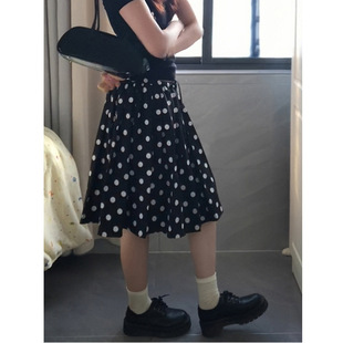 �nϵ��ɫ���c����ȹŮ2026�¿��ļ��@�������ȹ��a���޶�ȹ