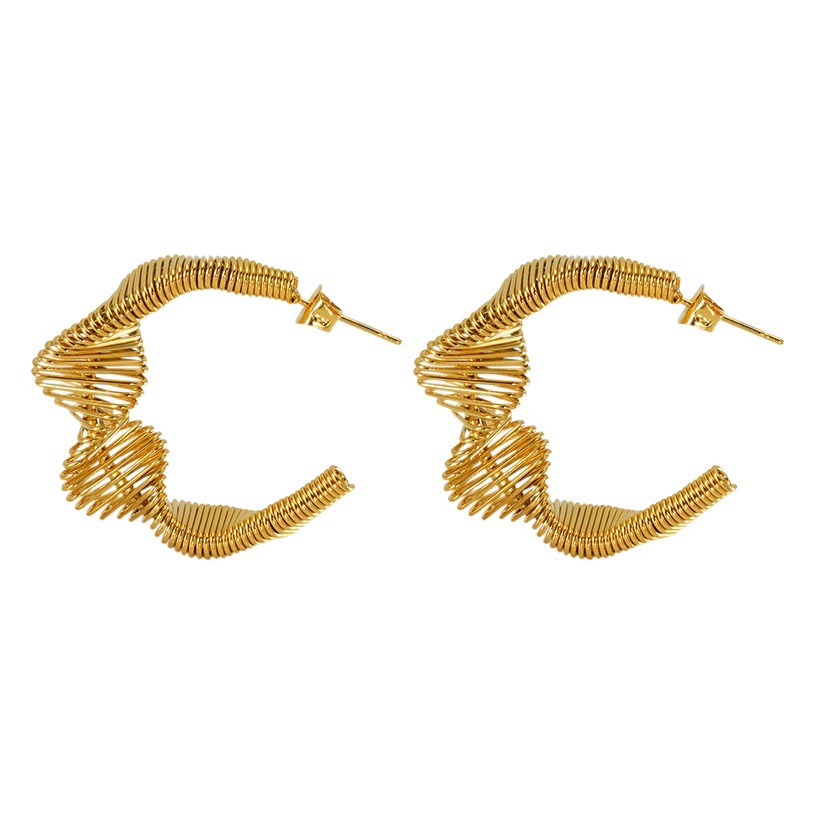 Nuevo transfronterizo europeo y americano de acero inoxidable de primavera pendientes de las mujeres hueco irregular diseño llano anillo pendientes en stock al por mayor