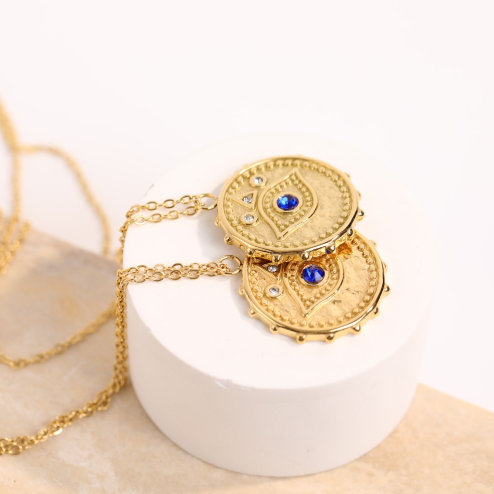 Devilu0027s Eye Diamond Circle Pendant Necklace Jewelry 18K Gold Plated Titanium Steel