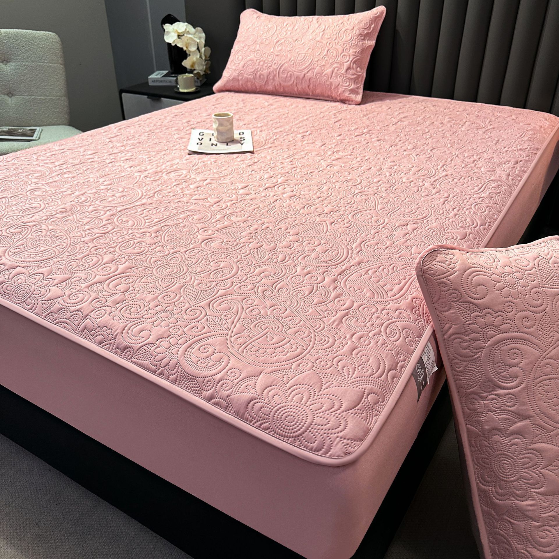 VANKE serie de algodón abrasivo cama cubierta de cama cubierta de cama cubierta de cama cubierta de protección de colchón cubierta de tres piezas cubierta de polvo gruesa