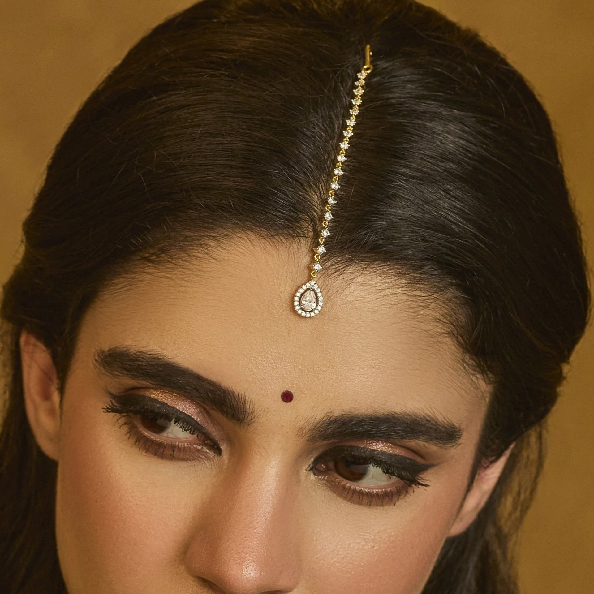 Cross-Border Hot-Selling Flower Water Drop Forehead Pendant Indian Traditional Headwear European and American Rhinestone Accessories Headwear