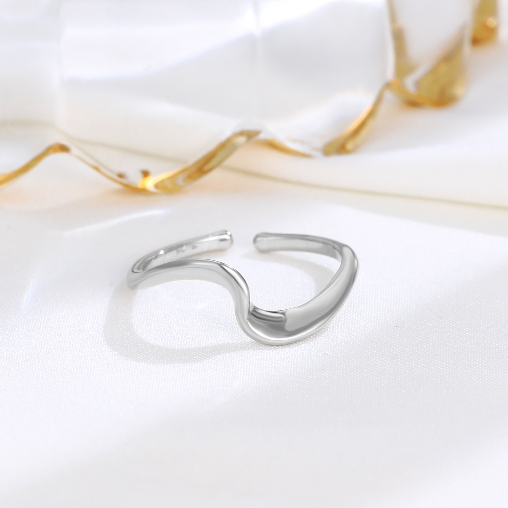 Korean Version Of The Mobius Ring S925 Sterling Silver Ring Personality Minimalist Internet Celebrity Chic Open Silver Ring Female Jewelry