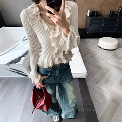 杨泡泡 杏白色边喇叭袖针织衫女2025春秋新款修身百搭打底衫