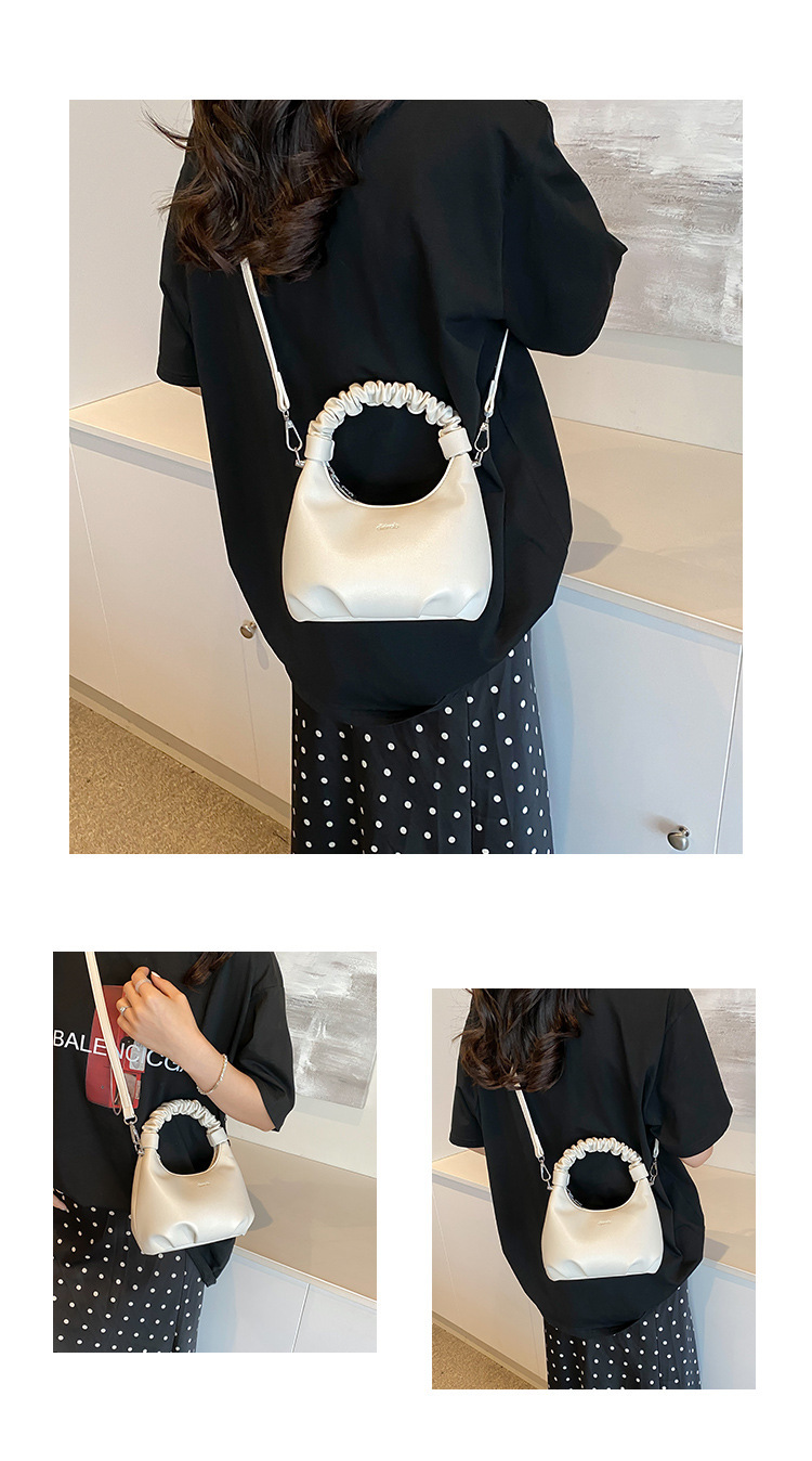 Texture Handheld Wrinkled Dumpling Bun Korean Version Ins Simple and Versatile Shoulder Bag 2024 Niche Design Crossbody_voghion.com
