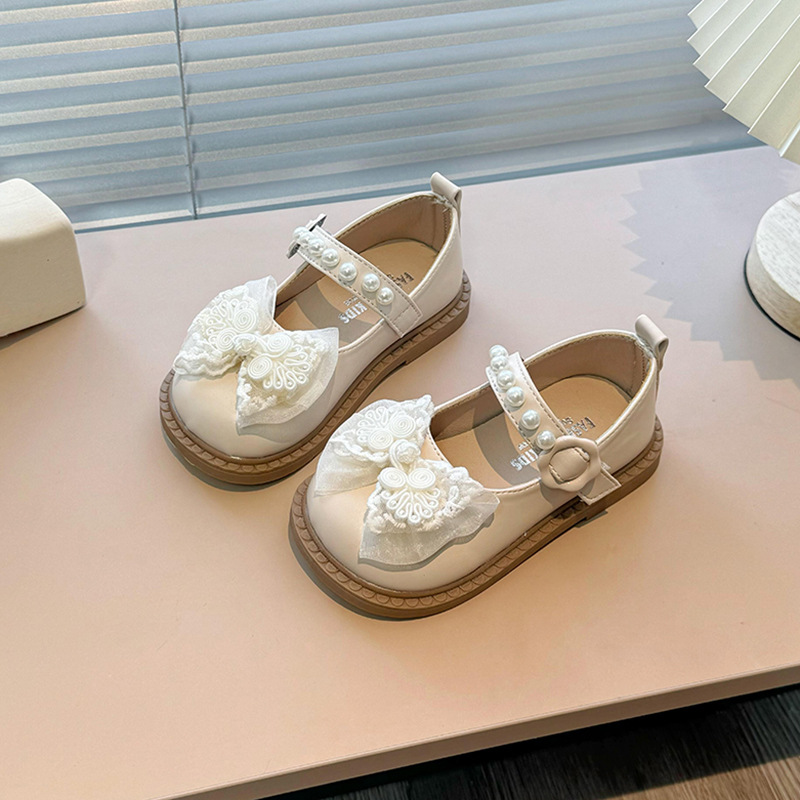 Zapatos de princesa para niñas 2024 nuevo estilo primavera y otoño moda zapatos de cuero para niños zapatos de princesa para niños zapatos individuales con lazo para niñas marea