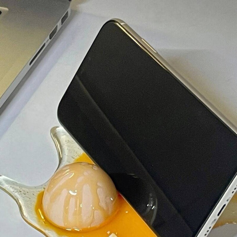 割れた卵の携帯電話ホルダー、割れた卵、転倒した卵、転倒したパールミルクティー、パロディーおもちゃ|undefined