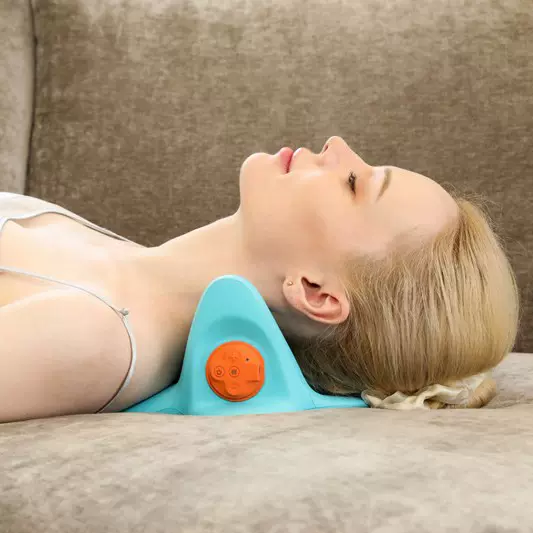 厂家直销多功能按摩枕便携车载家用电动颈部热敷脉冲肩颈按摩仪