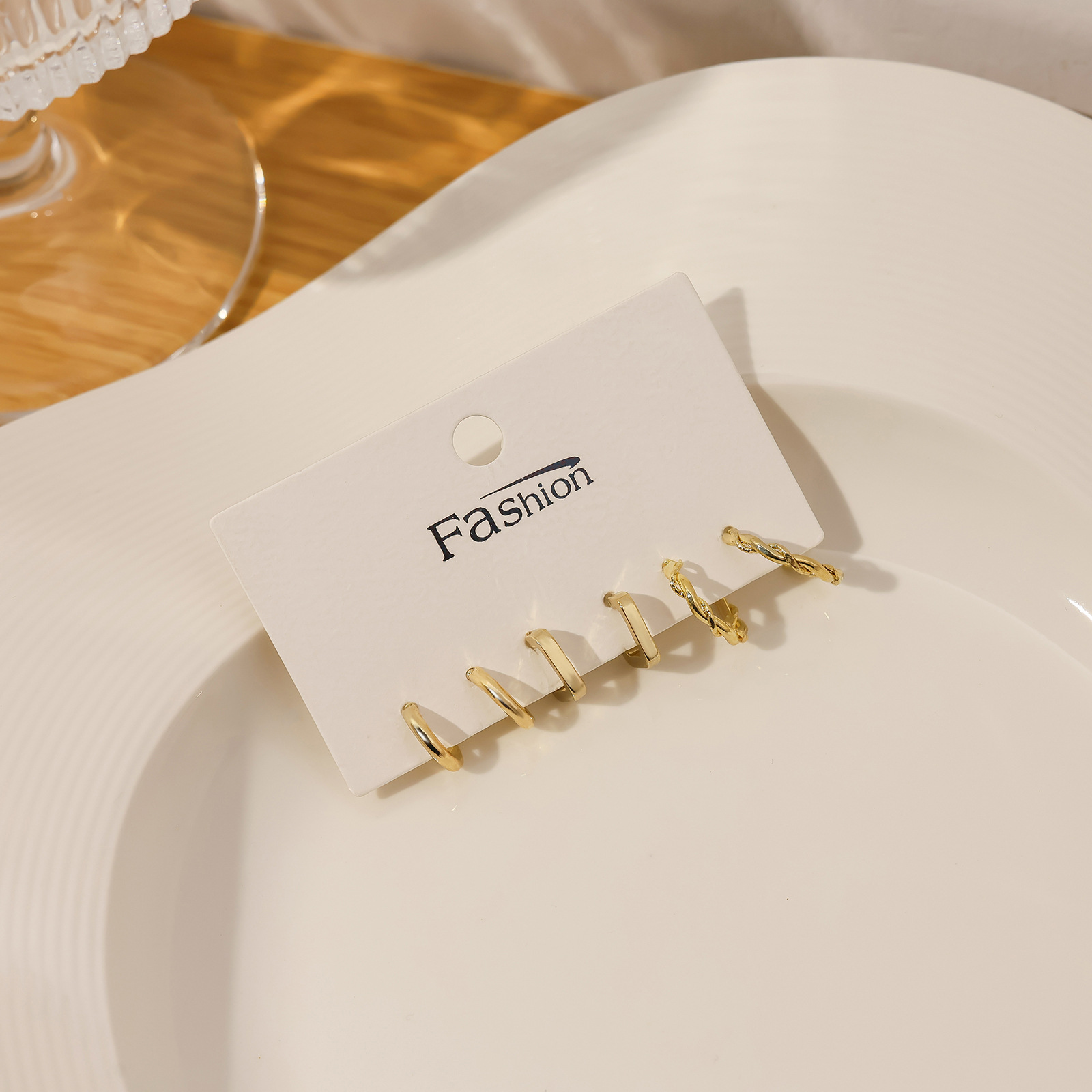 Juego de pendientes de aguja de plata simple y pequeño, combinación de pendientes geométricos de amor, pendientes lindos y dulces de todo fósforo, puesto al por mayor