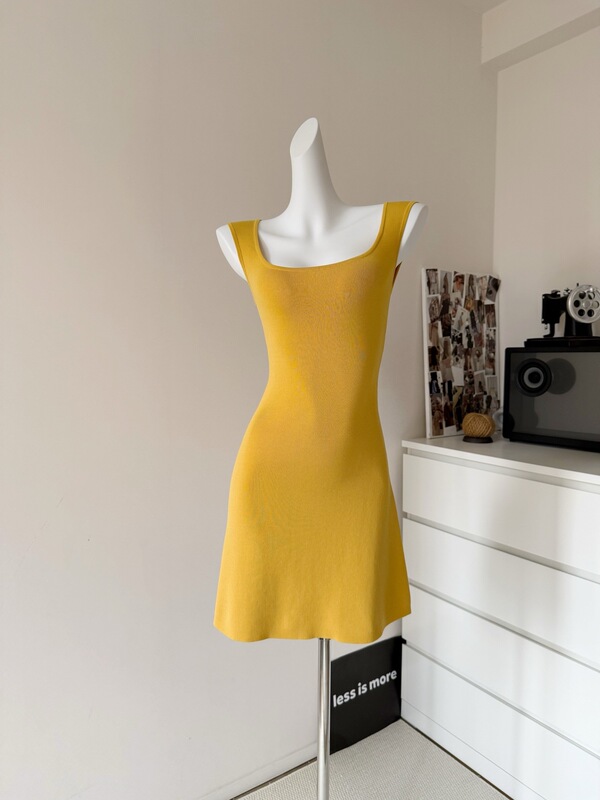 Purely Alluring Dress with a Slim Fit, Flattering and Sweetly Spicy Style, Cinched Waist, Extended Length Version Purely Alluring Dress with a Slim Fit, Flattering and Sweetly Spicy Style, Cinched Waist, Extended Length Version