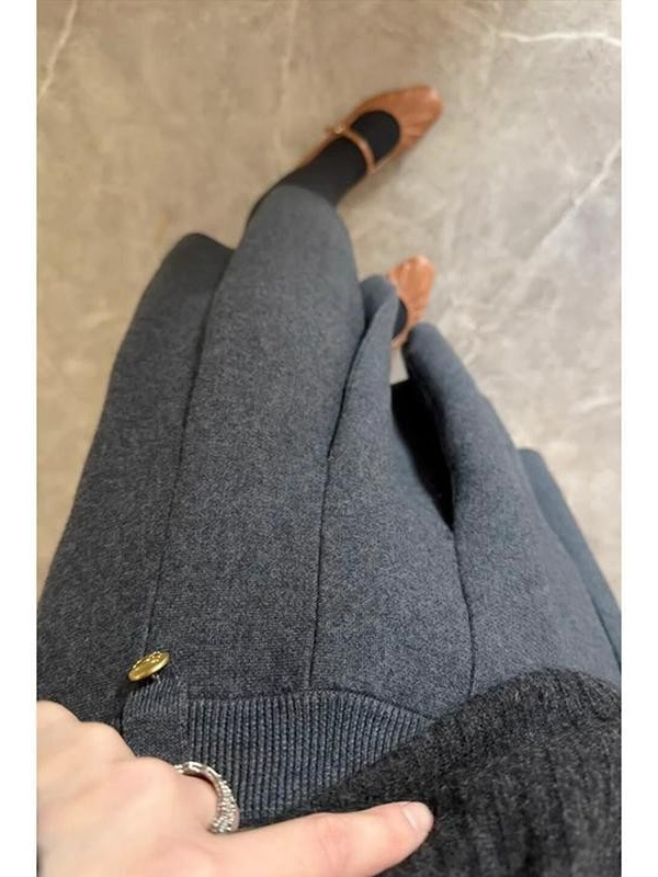 法式极简风气质灰色百褶裙2025秋季女小个子时髦感设计金扣半身裙|undefined