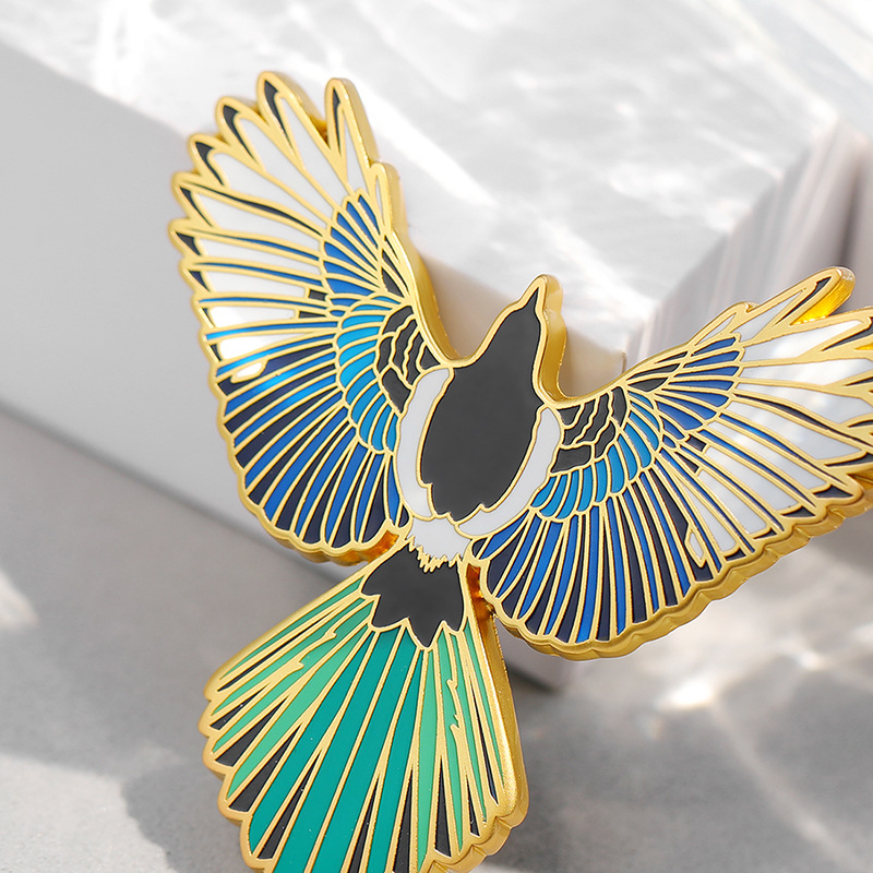 Retro Fashion Bird Enamel Color Alloy Brooch Cartoon Exquisite Corsage display picture 3