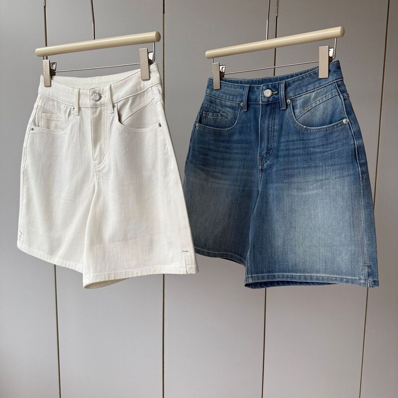 Four-Way Stretch High-Waisted Denim Shorts! Made of Cotton and Lyocell, Lightweight, Comfortable, Stylish, and Slimming Women's Summer Denim Shorts Four-Way Stretch High-Waisted Denim Shorts! Made of Cotton and Lyocell, Lightweight, Comfortable, Stylish, and Slimming Women's Summer Denim Shorts
