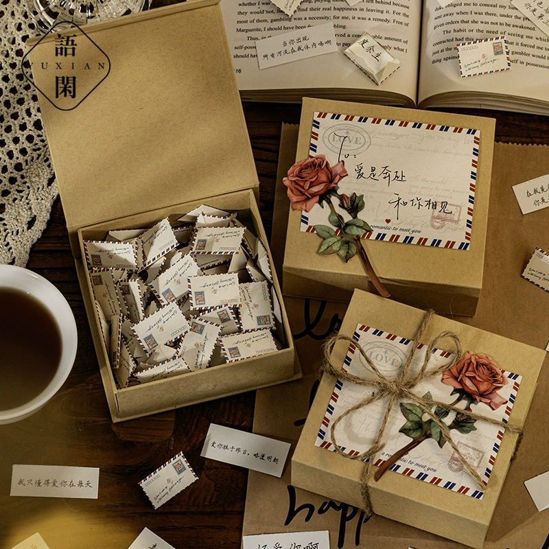 Язык досуг в штучной коробке, чтобы написать романтическое признание серии любовных писем
