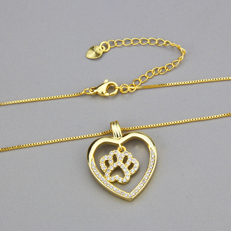 Simple Heart-shaped Inlaid Zirconium Pendant Copper Necklace display picture 7