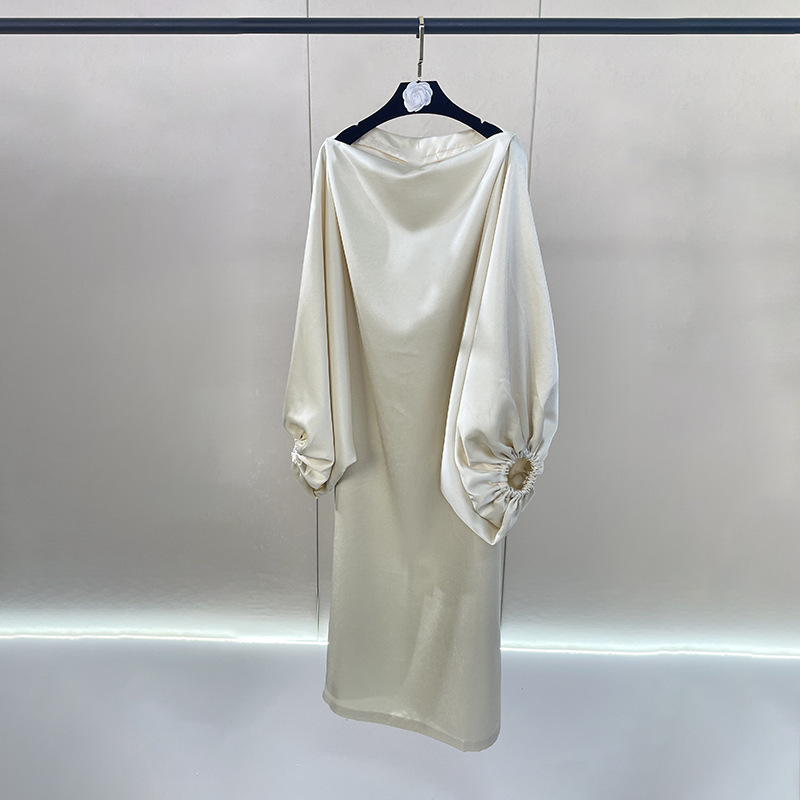 French-Style Elegant Satin Dress for Women, New Loose-Fitting Slimming Design with Lantern Sleeves, Stylish Mid-Length Gown for Women French-Style Elegant Satin Dress for Women, New Loose-Fitting Slimming Design with Lantern Sleeves, Stylish Mid-Length Gown for Women