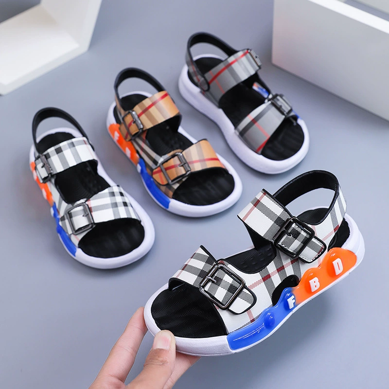 Детские сандалии для мальчиков 2025 новые летние женские пляжные туфли