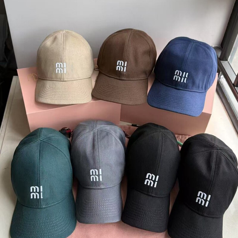 Fashionable Soft-Top Hat That Makes the Face Look Smaller, with Drawstring for Sun Protection, Baseball Cap, in Stock, Couple's Style
