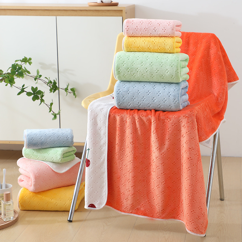 New Coral Velvet Towel and Bath Towel Set with Printed Back, Lint-Free and Absorbent Towel Set, Thickened and Soft, Wholesale from Manufacturer